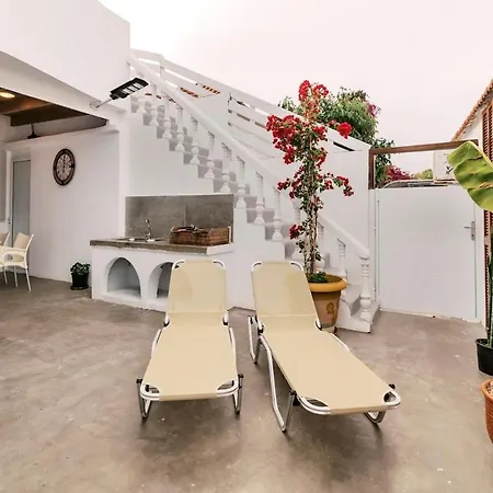 Nora's Ixia Summer House إياليسوس