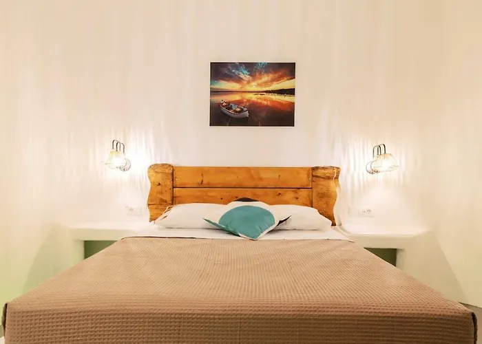 Nora's Ixia Summer House بيت للعطل *