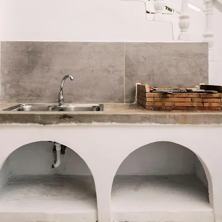 Nora's Ixia Summer House יאליסוס