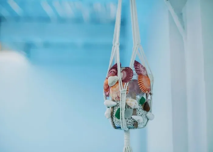 Nora's Ixia Summer House *