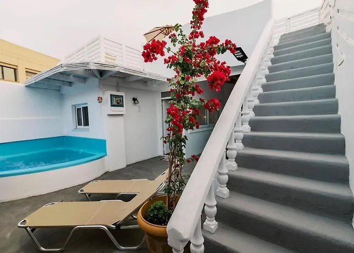 Nora's Ixia Summer House