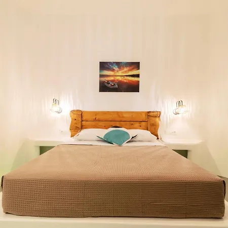 Nora's Ixia Summer House 펜션 *