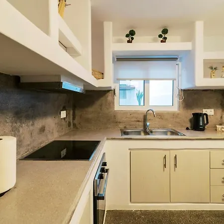 펜션 Nora's Ixia Summer House