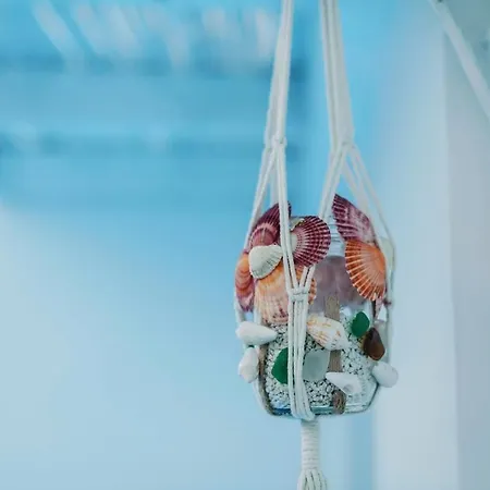 Nora's Ixia Summer House *