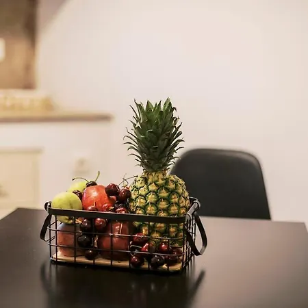 Nora's Ixia Summer House