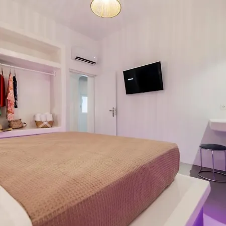 펜션 Nora's Ixia Summer House *